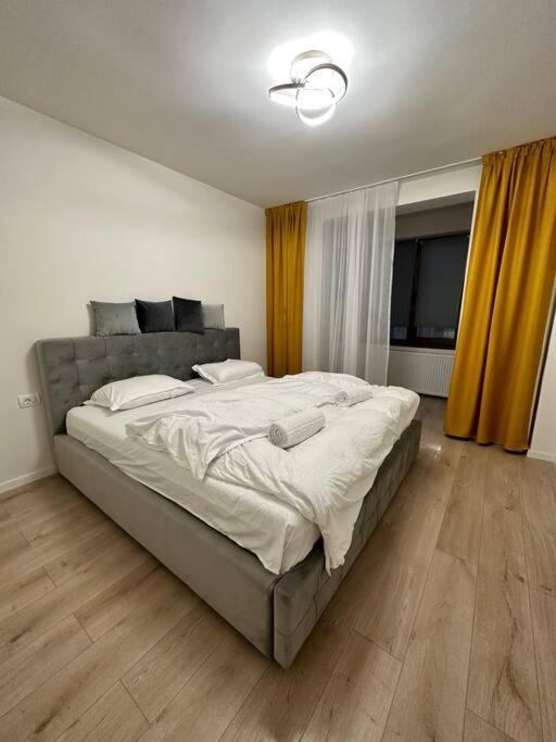 Ultracentral Luxury Apartament Apartment